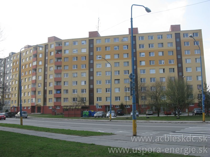 Bytový dom na Šintavskej 6-10 v Bratislave - senzorové osvetlenie Steinel